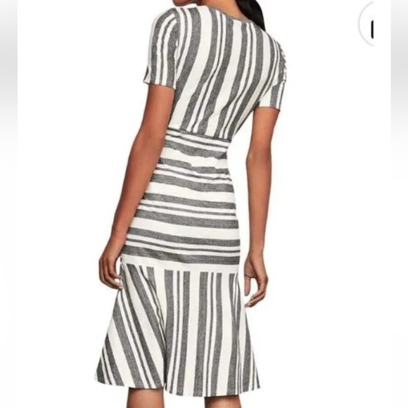 NWT BCBG MaxAzria Gray & White Striped Twist Front Midi dress Size S - Picture 10 of 12